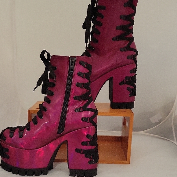 Shimmering Lace-Up Platform Boots - Picture 2 of 8